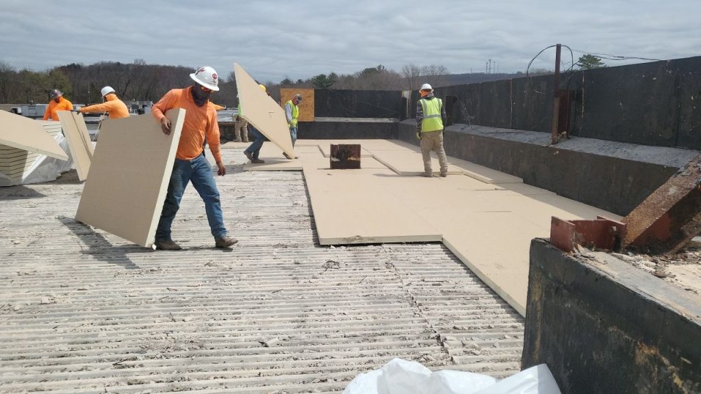 How to choose the best roofing contractor