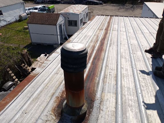 new castle commercial roofing contractor